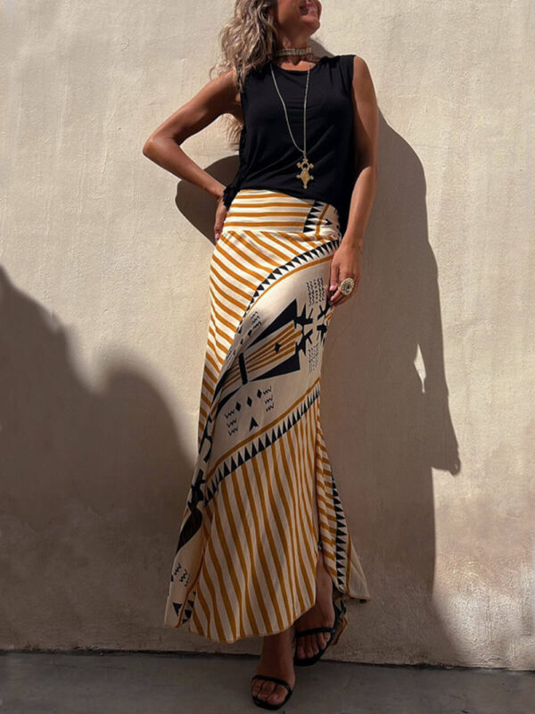 Geometric Print Elastic Waist Maxi Skirt - Image 3